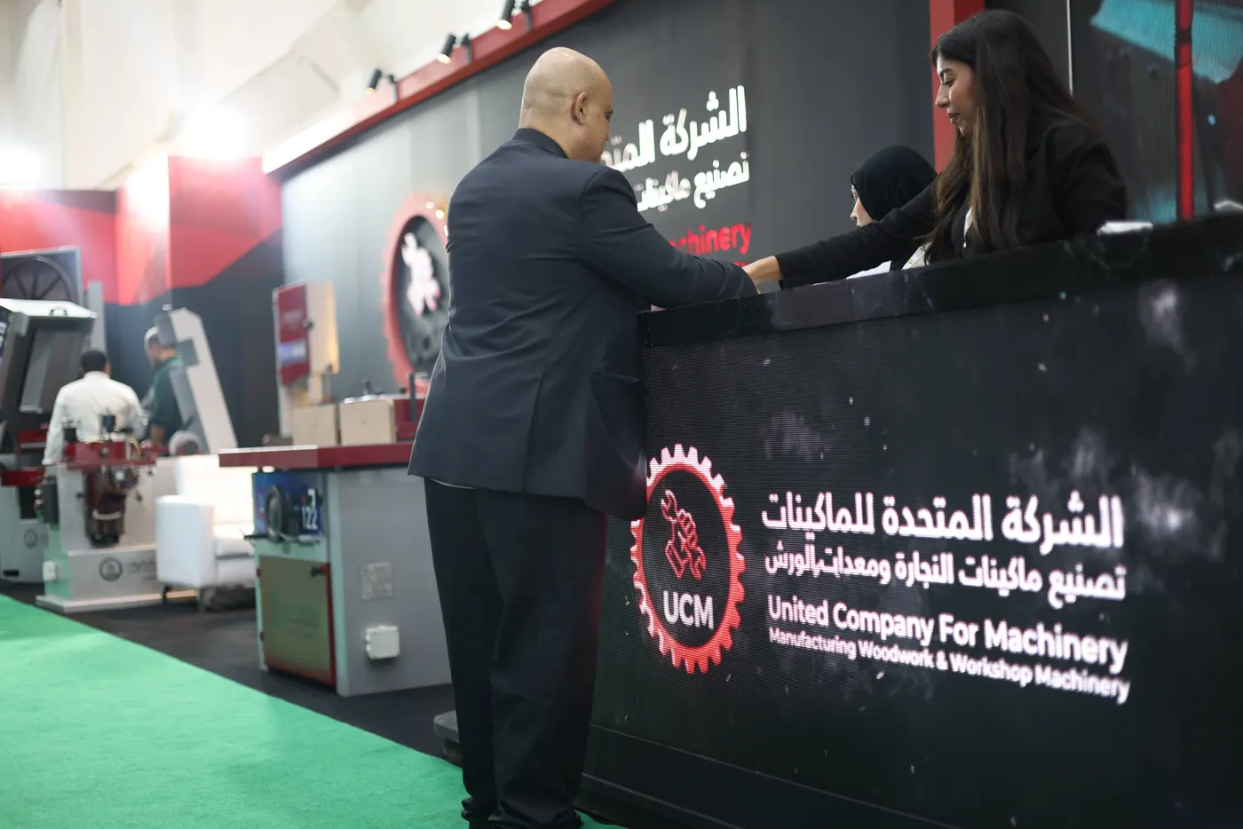 استفسارات حول التكنولوجيا المستخدمة
